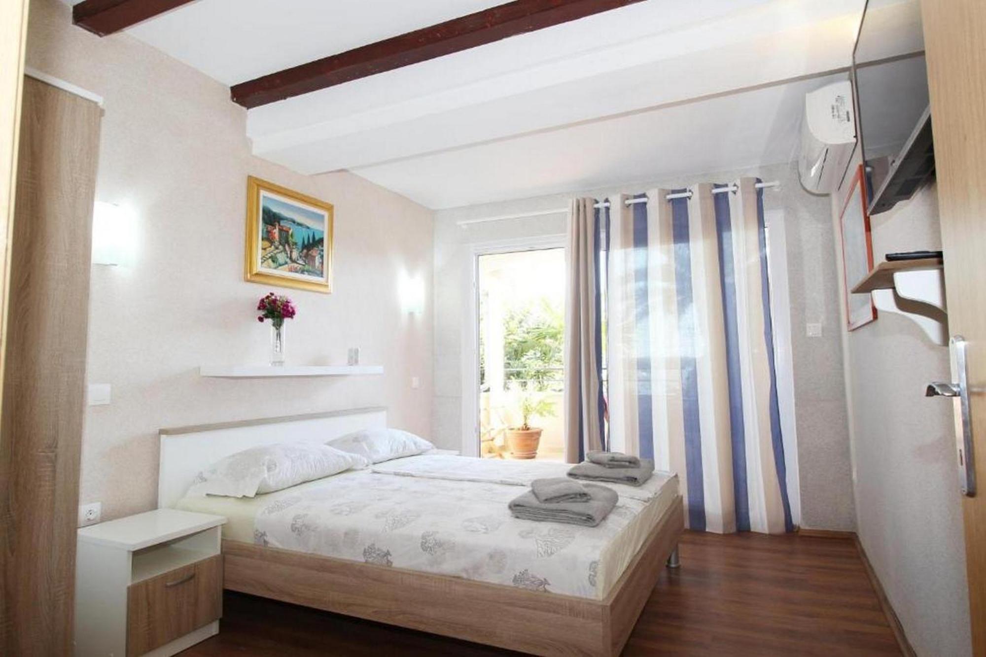 Rooms And Apartments Palma B&B Medulin Eksteriør bilde