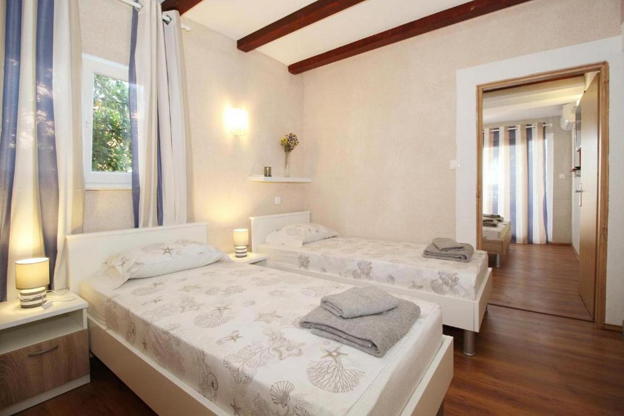 Rooms And Apartments Palma B&B Medulin Eksteriør bilde
